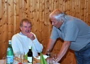 à cette table on parle fraçais