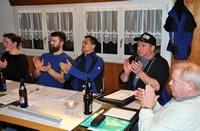 Begeisterung im Vorstand: offenbar hat jemand "Essen fassen" gerufen 