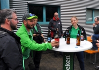 Thomas, René, Melanie und Manuela (die Grüngekleideten)